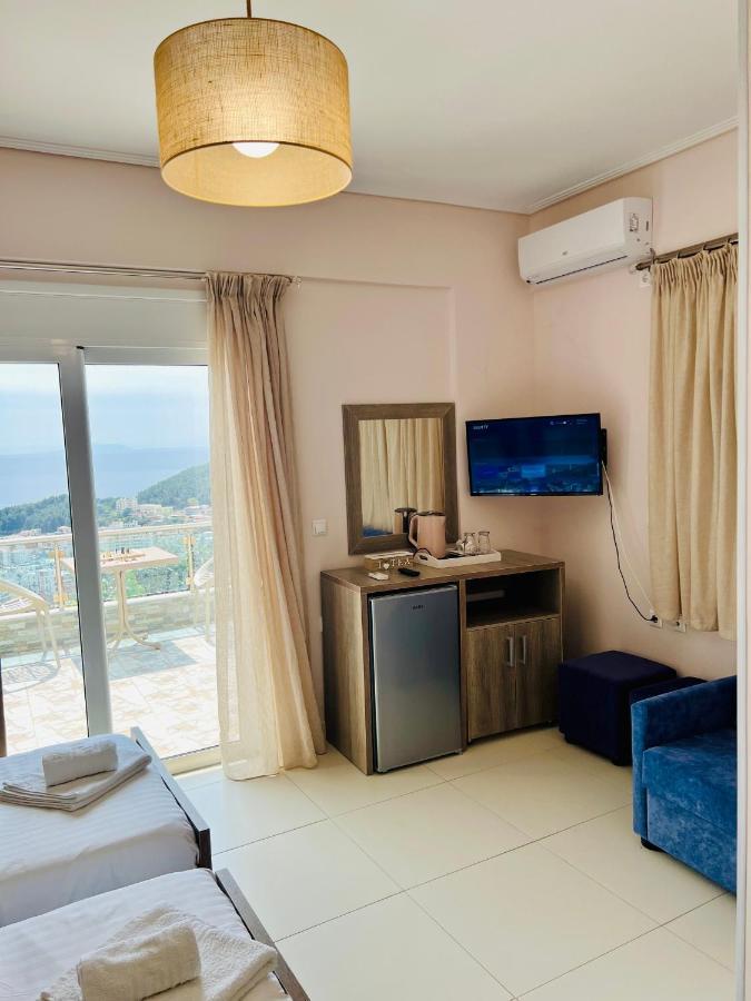 Mistral Inn Himare Eksteriør bilde