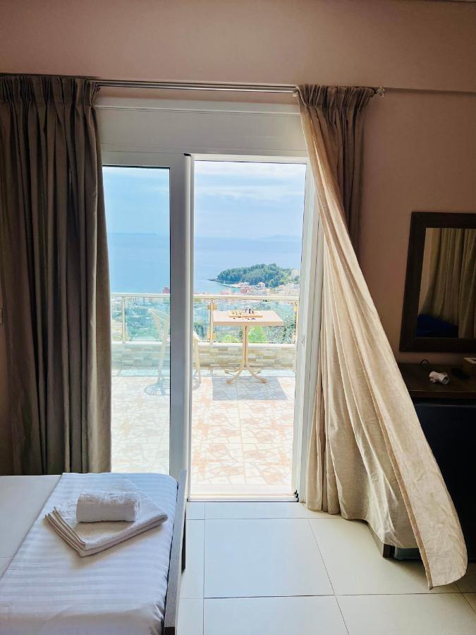 Mistral Inn Himare Eksteriør bilde