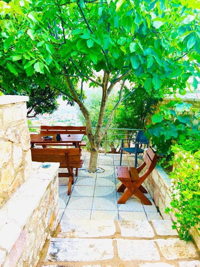 Mistral Inn Himare Eksteriør bilde